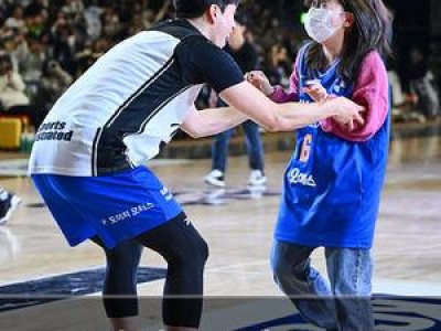 조준희 덩크 콘테스트 우승 후 팬에게 선물 약속